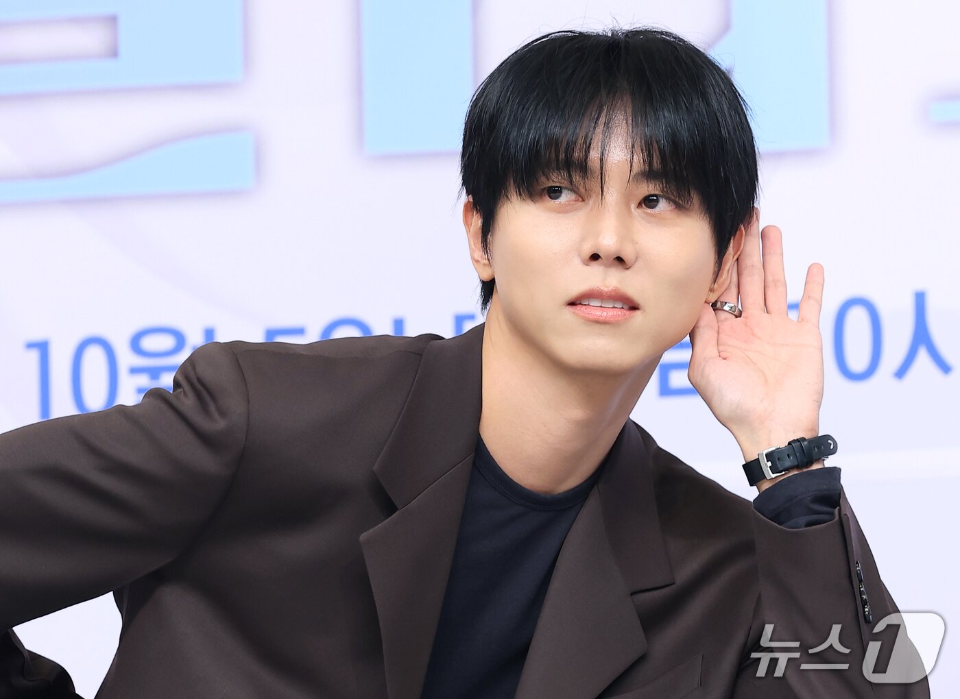 본문 이미지 - 방송인 주우재가 30일 서울 양천구 목동 SBS에서 열린 SBS 예능프로그램 '우리들의 발라드2'(우발라2) 제작발표회에 참석해 포즈를 취하고 있다. 2026.9.30 ⓒ 뉴스1 권현진 기자
