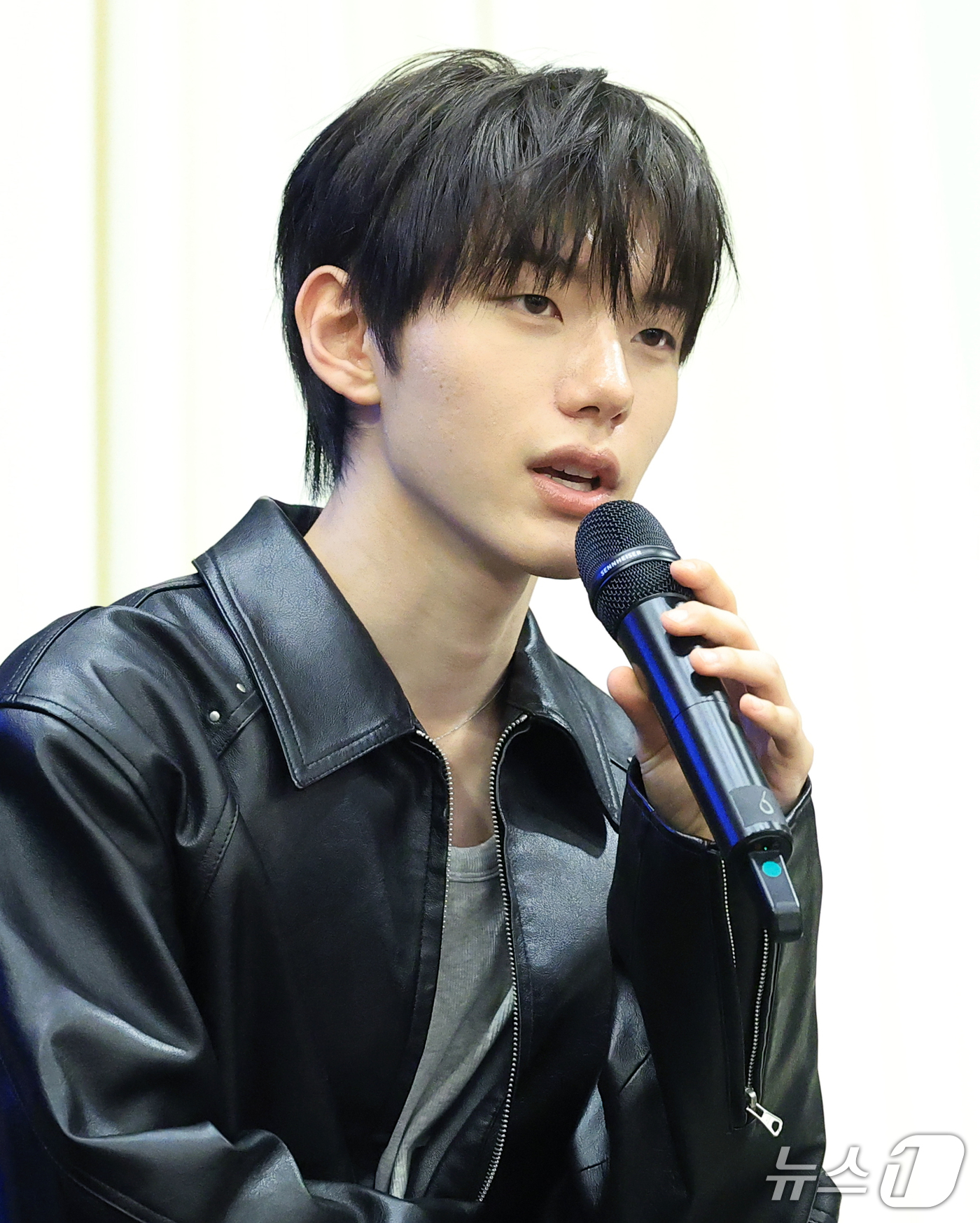 (서울=뉴스1) 권현진 기자 = 그룹 클로즈 유어 아이즈(CLOSE YOUR EYES)의 서경배가 30일 서울 서초구 더 리버사이드 호텔에서 열린 네 번째 미니 앨범 '256th …
