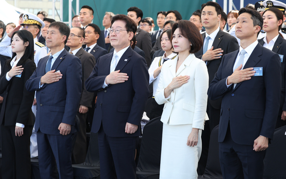 이재명 대통령, 대호김종서함 진수식 국민의례