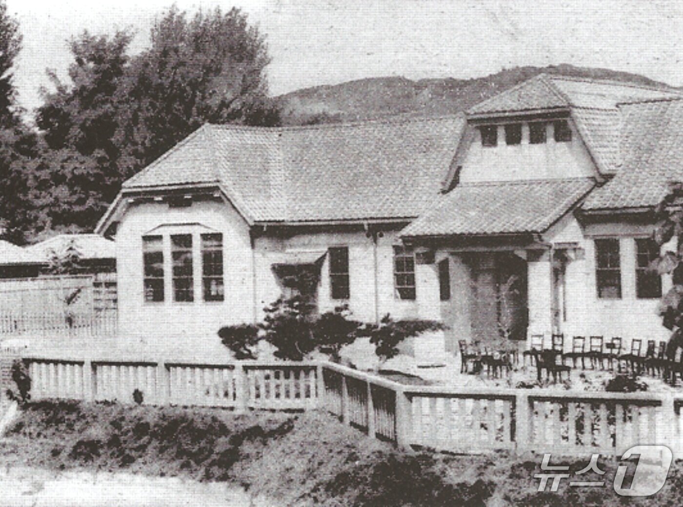 본문 이미지 - 1896~1909년 동부동 안동재판소의 모습. (안동시 제공. 재판매 및 DB 금지)2026.9.30/뉴스1