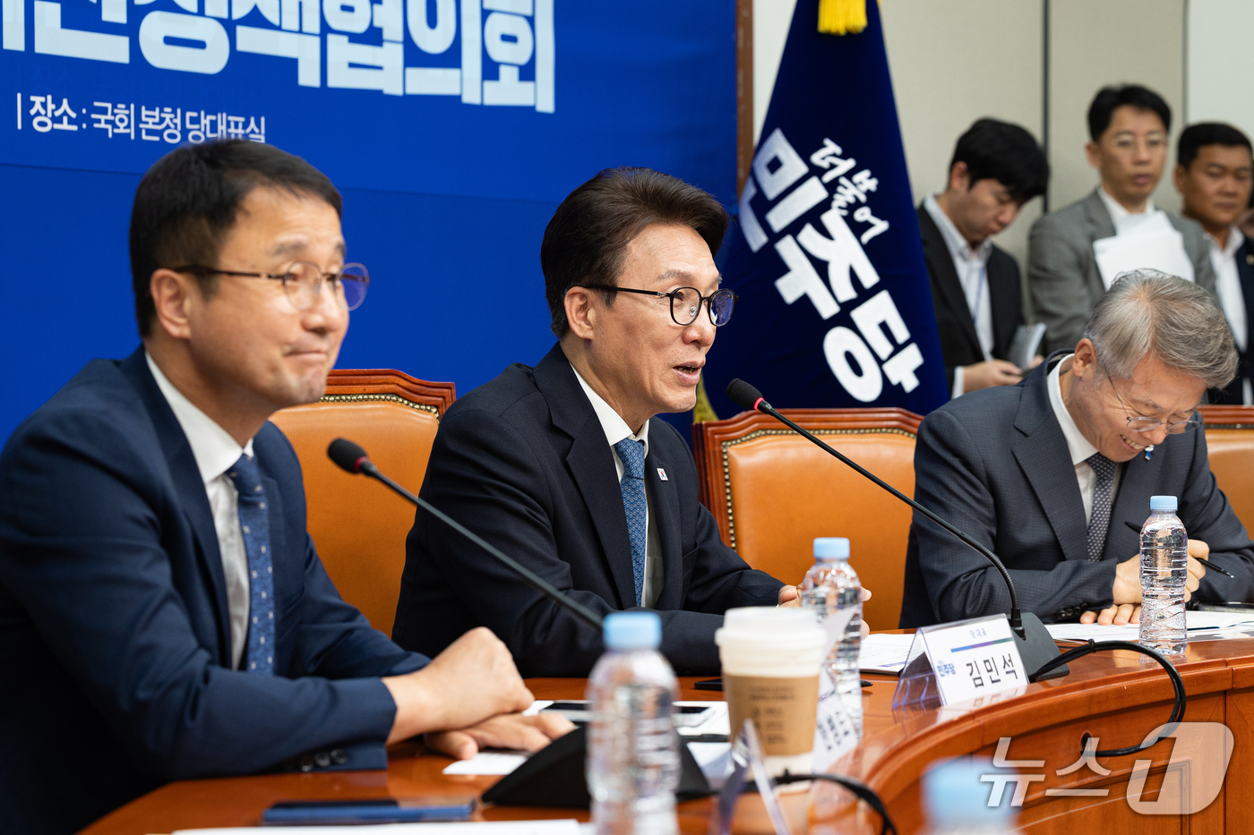 (서울=뉴스1) 유승관 기자 = 김민석 더불어민주당 대표가 30일 서울 여의도 국회에서 열린 2026년 전남광주 예산정책협의회에서 발언하고 있다. 2026.9.30/뉴스1