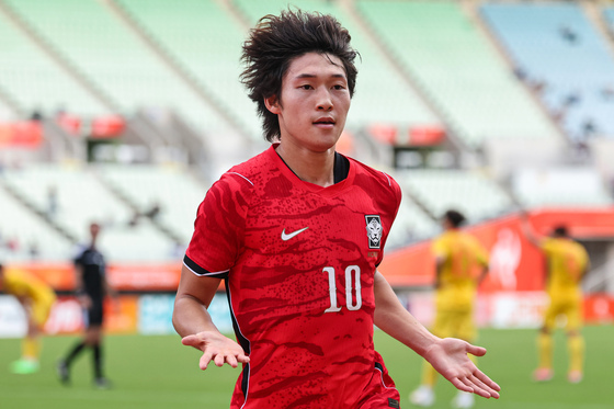 역전골 넣은 배준호