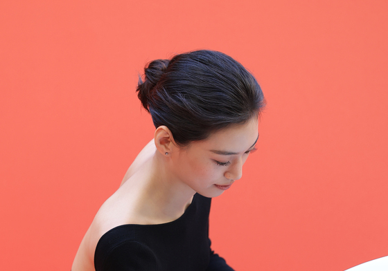 사인 하는 김도연