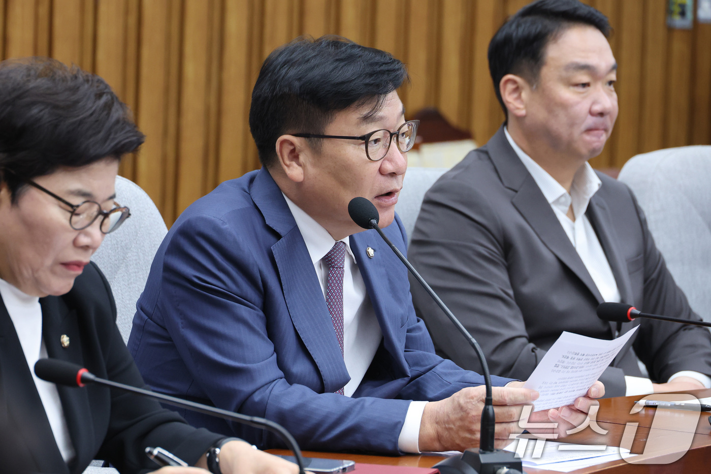 (서울=뉴스1) 신웅수 기자 = 정점식 국민의힘 원내대표가 4일 서울 여의도 국회에서 열린 원내대책회의에서 발언하고 있다. 2026.9.4/뉴스1