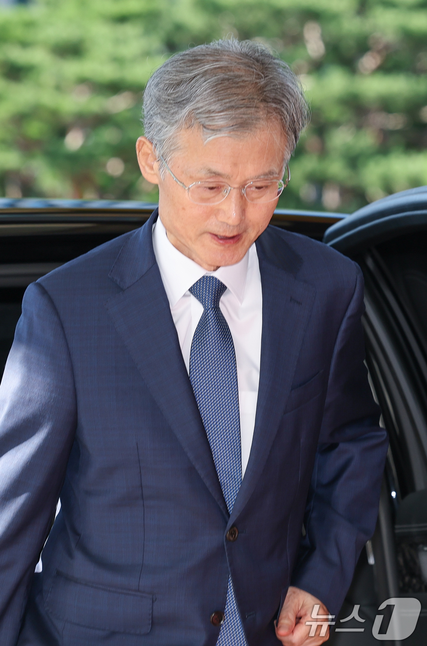 (서울=뉴스1) 안은나 기자 = 조희대 대법원장이 4일 오전 서울 서초구 대법원에서 출근하고 있다. 2026.9.4/뉴스1