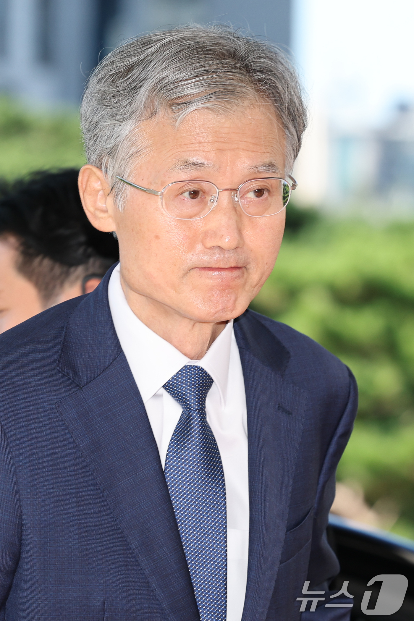 (서울=뉴스1) 안은나 기자 = 조희대 대법원장이 4일 오전 서울 서초구 대법원에서 출근하고 있다. 2026.9.4/뉴스1