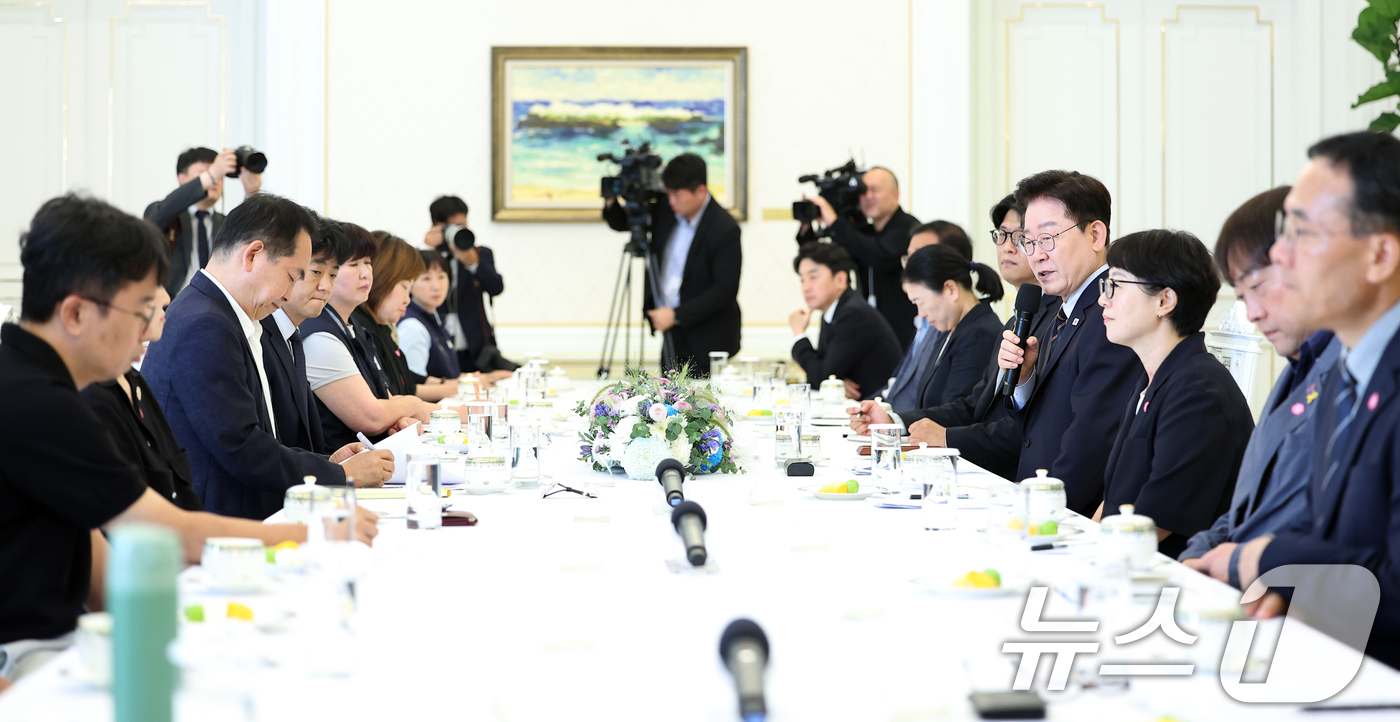 (서울=뉴스1) 허경 기자 = 이재명 대통령이 4일 청와대에서 열린 시민사회 초청 간담회에서 발언하고 있다. 2026.9.4/뉴스1