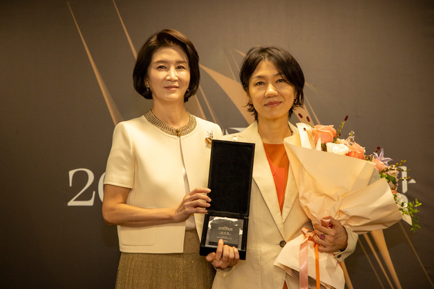 '번역된 도자기' 이수경 작가, 올해 호반미술상 수상자 선정