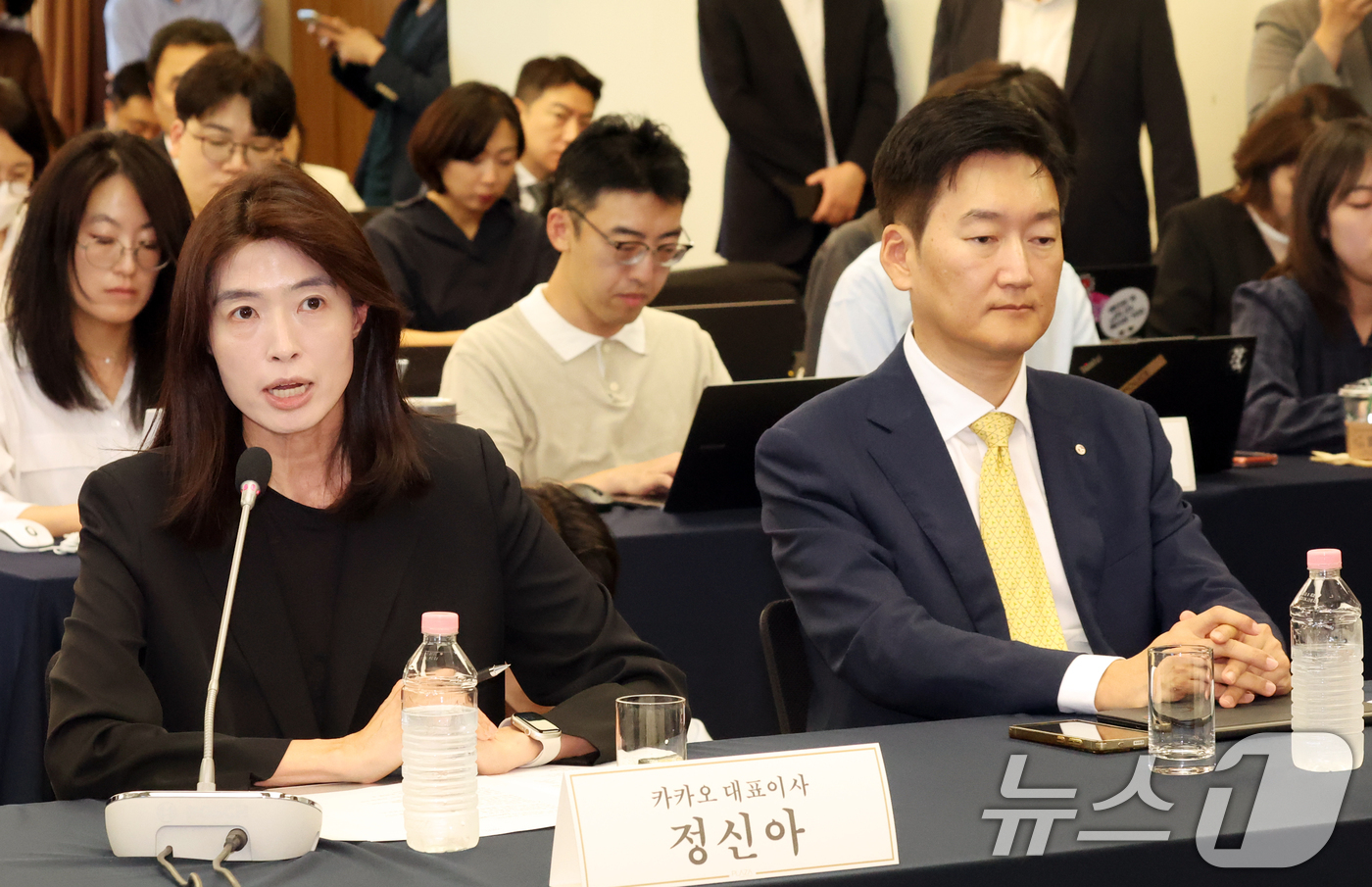 (서울=뉴스1) 김명섭 기자 = 정신아 카카오 대표이사가 4일 오전 서울 중구 프레스센터에서 열린 '모두의 AI 프로젝트' 사업자 간담회에서 발언을 하고 있다. 이날 참석자들은 모 …