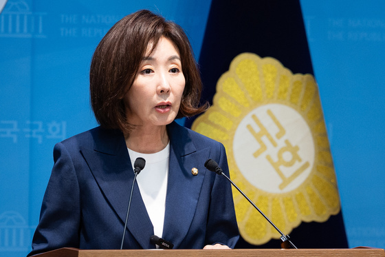 나경원, '北포로 송환' 감사 서한…與 "항복 선언" 나 "대사 소환 취소"(종합2보)