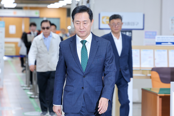 항소심 공판 출석하는 오세훈 시장