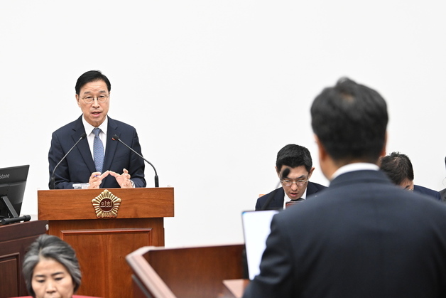 위성곤 "제주 환경보전분담금 대신 자연자산 이용료 인상 검토"