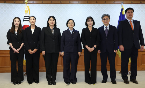 영상으로 심판 평가·AI로 판정 보조…프로축구 '오심' 줄인다