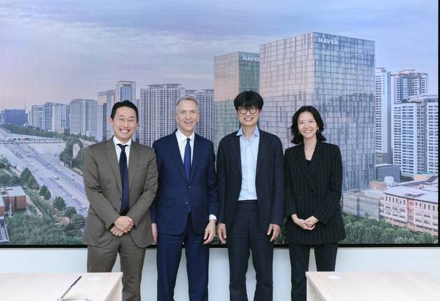 네이버 이해진, 브룩필드 회장과 회동…"AI팩토리 구축 순항"