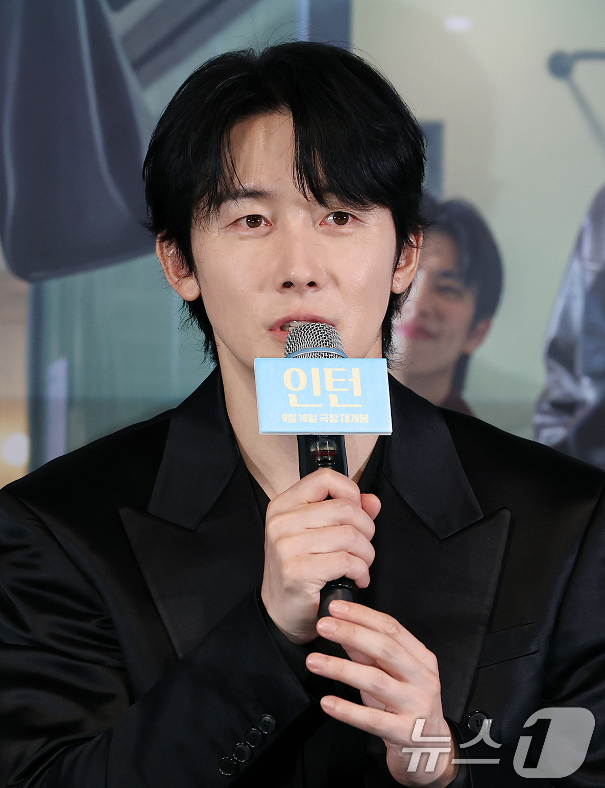 (서울=뉴스1) 김진환 기자 = 배우 김준한이 4일 오후 서울 용산구 CGV 용산아이파크몰에서 영화 ‘인턴' 언론시사회에 참석해 인사말을 하고 있다.'인턴'은 '인턴'은 론칭 3년 …