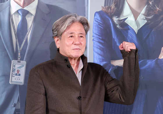 최민식, 인턴 파이팅!
