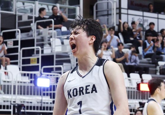 포효하는 이현중
