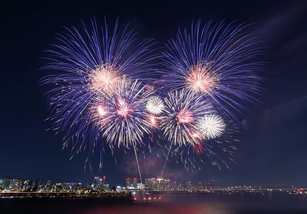 여의도 불꽃축제 전야제만 10만명…경찰, 본행사 안전 관리 총력 대응