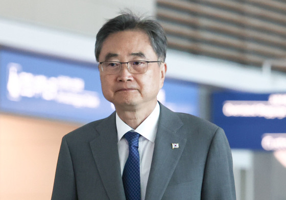 네팔 향하는 조현 외교부 장관