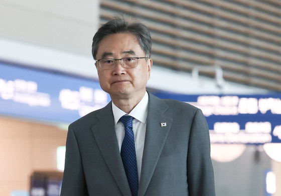 조현 장관, 네팔로 출국…한국인 수색·구조 상황 점검