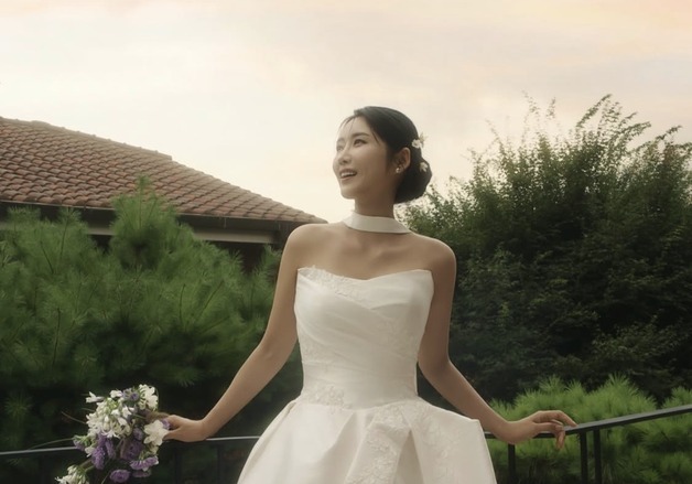 유다연♥한정민, 혼인신고 1년 만에 결혼식…딸 돌잔치도 함께
