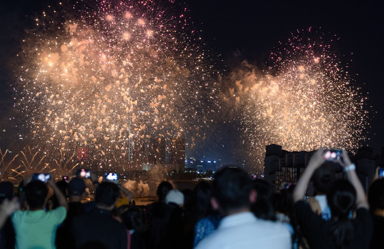 가을밤 수놓은 서울세계불꽃축제
