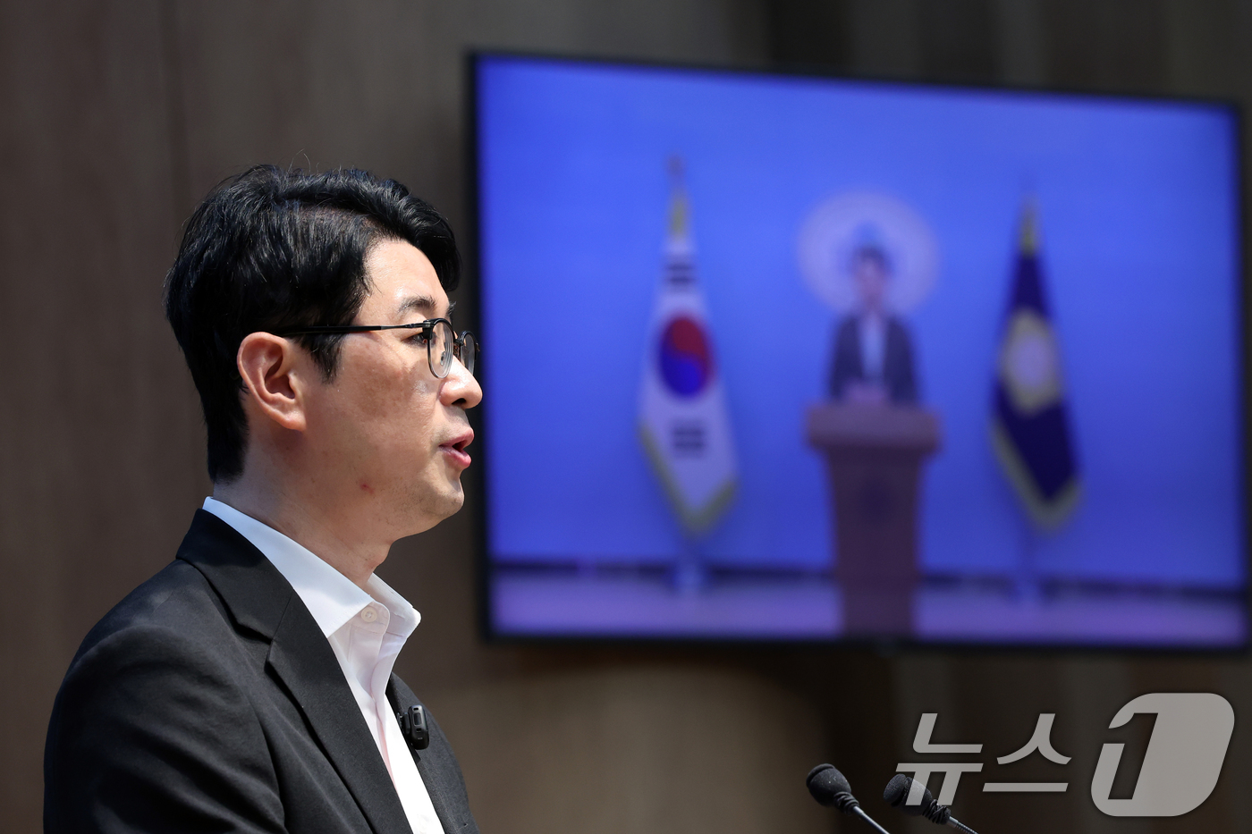 (서울=뉴스1) 황기선 기자 = 주진우 국민의힘 의원이 6일 오후 서울 여의도 국회 소통관에서 김승원 법무부 장관 후보자 인사청문 관련 기자회견을 하고 있다.주 의원은 이날 김 장 …