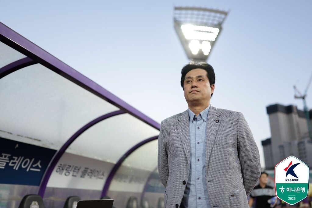 본문 이미지 - 유병훈 안양 감독(한국프로축구연맹 제공) 