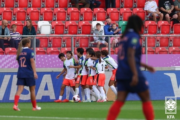 U20 여자축구, 월드컵 첫 경기서 '강호' 프랑스와 1-1 무승부