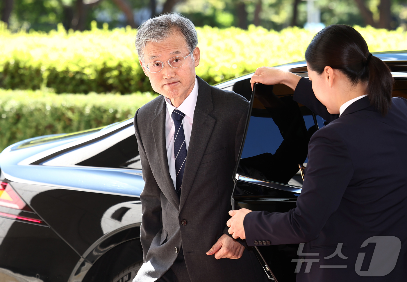 (서울=뉴스1) 김민지 기자 = 조희대 대법원장이 7일 오전 서울 서초구 대법원으로 출근하고 있다. 2026.9.7/뉴스1