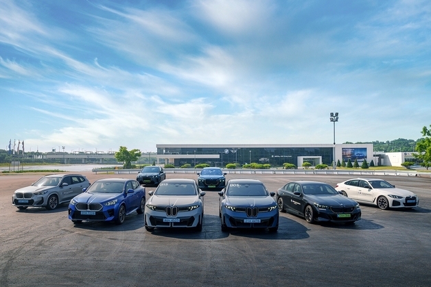 BMW 순수전기차 누적 판매 200만대 돌파…국내 5895대 판매