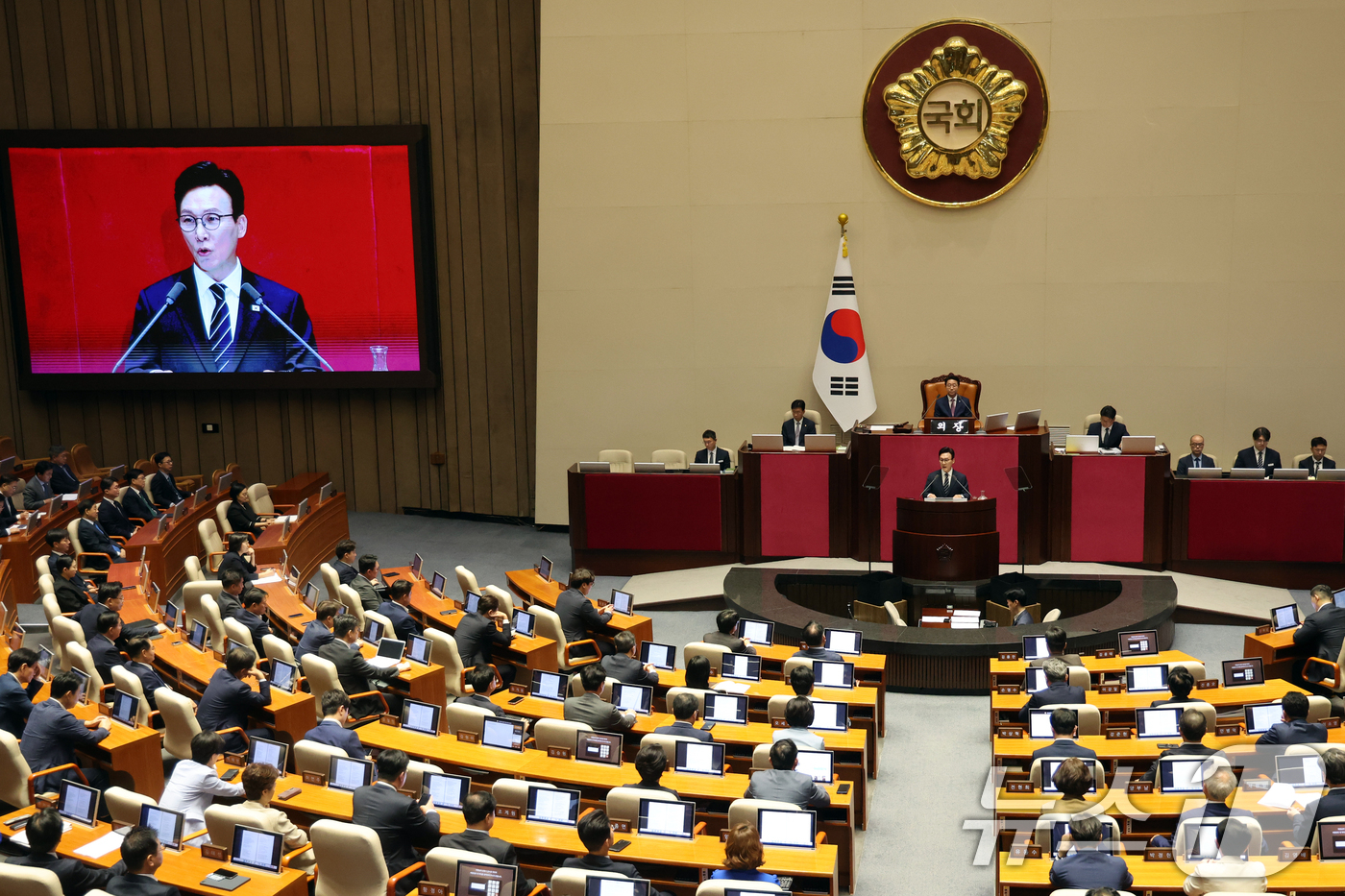 (서울=뉴스1) 황기선 기자 = 김민석 더불어민주당 대표가 7일 오전 서울 여의도 국회에서 열린 제439회국회(정기회) 제3차 본회의에서 교섭단체 대표연설을 하고 있다. 2026. …