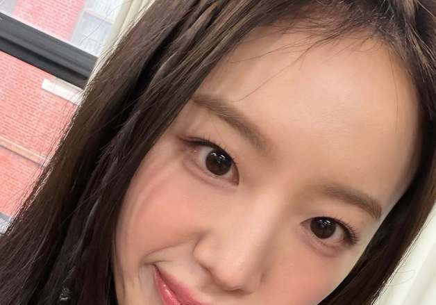 장규리, '포핸즈' 촬영 현장 셀카 공개…교복 입고 깜찍 미모 과시