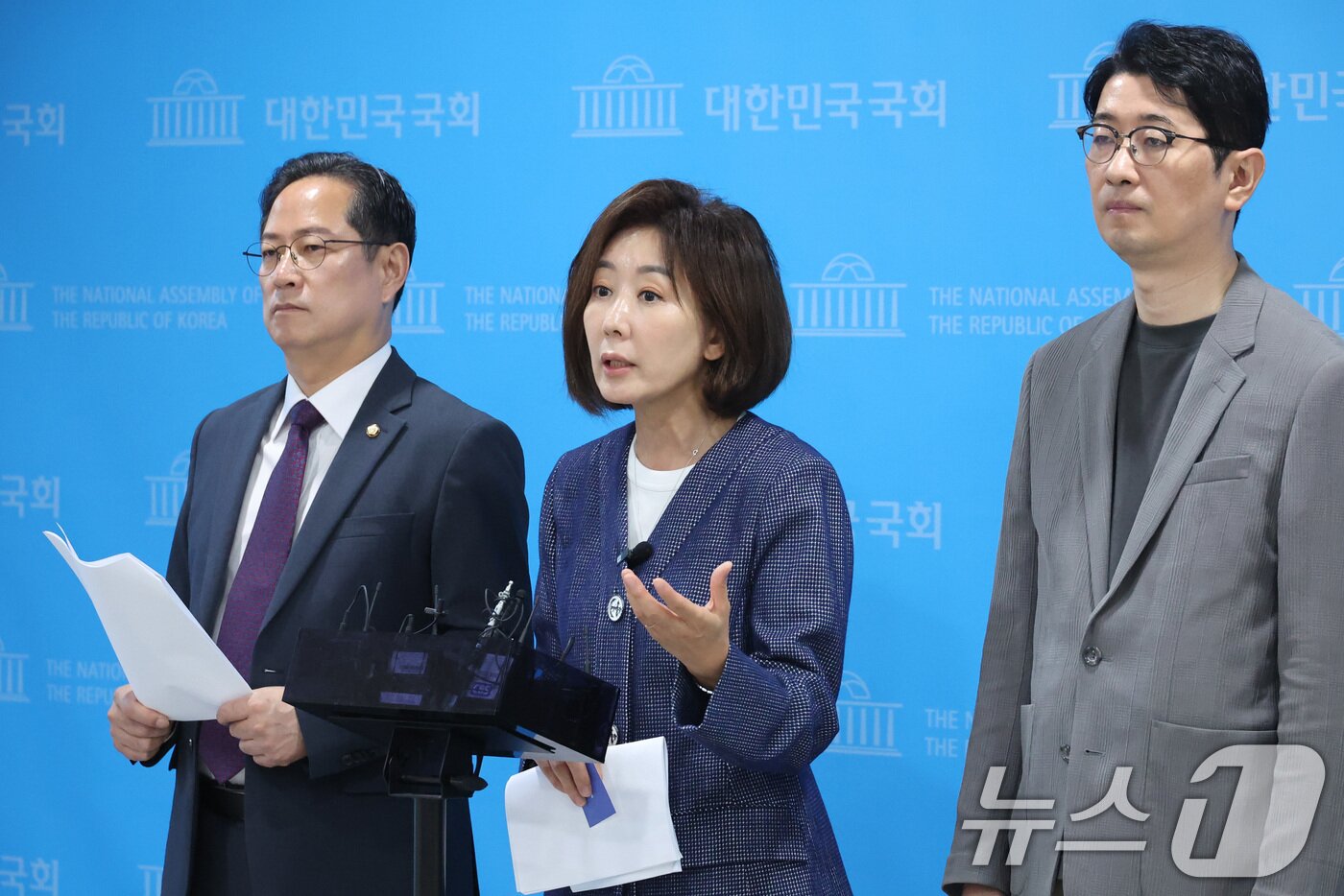 본문 이미지 - 나경원 국민의힘 의원이 7일 서울 여의도 국회 소통관에서 장관 인사 관련 기자회견을 하고 있다. 2026.9.7 ⓒ 뉴스1 신웅수 기자