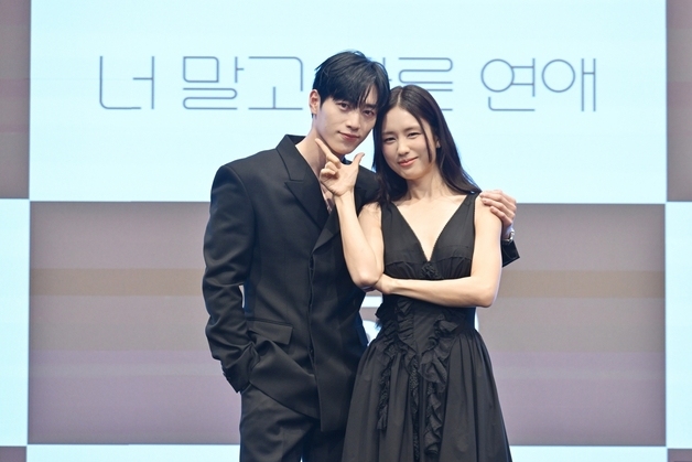 서강준♥안은진 현실로맨스 '너말고 다른연애'…"압도적 1등할 것" (종합)