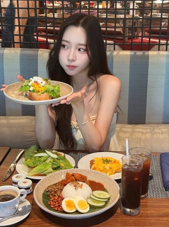 본문 이미지 - 이솔이 인스타그램