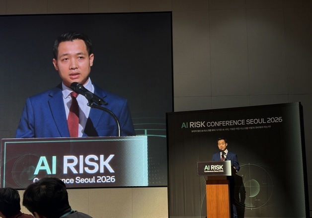 "AI 공격자, 인간 방어자보다 빠르다…AI로 AI 막아야"