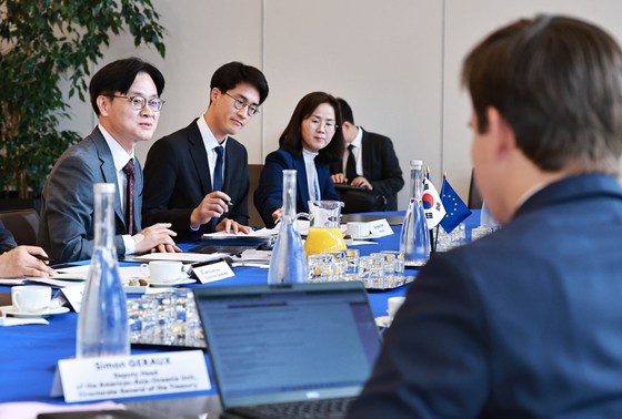 김정관 산업부 장관, 프랑스 경제·재정·산업·에너지·디지털 주권부 장관과 회담