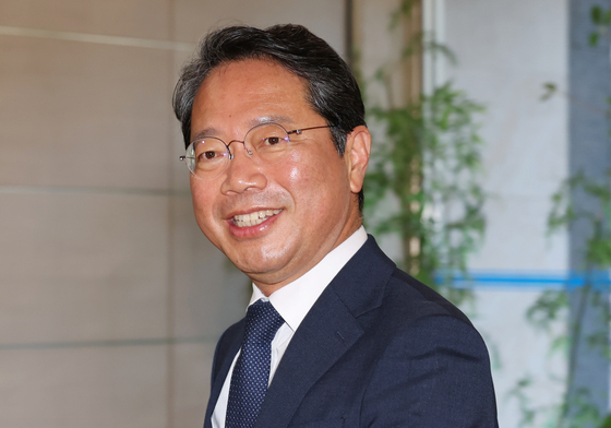 미소 보이는 김승원 법무부 장관 후보자