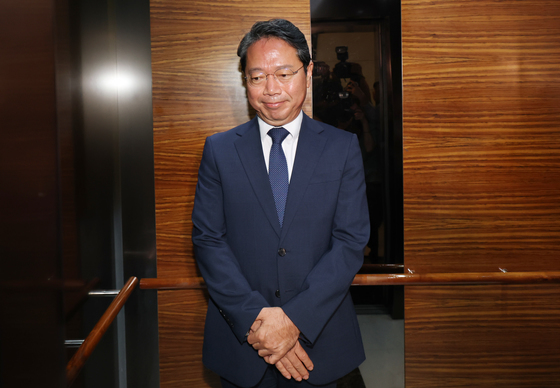 인사청문회 준비 사무실 출근하는 김승원 후보자