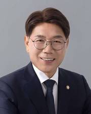 본문 이미지 - 이재관 더불어민주당 의원 ⓒ 뉴스1