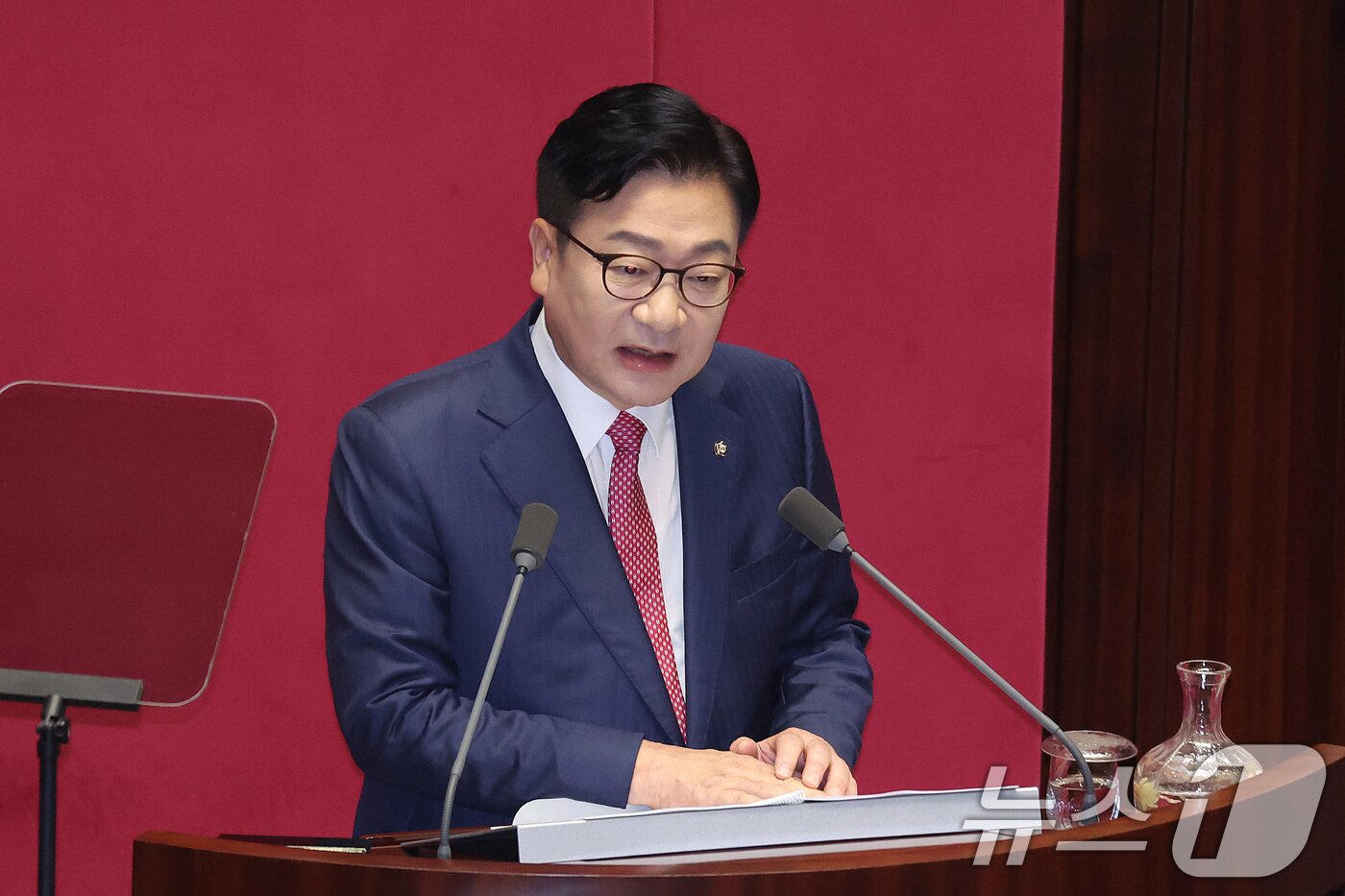 본문 이미지 - 정점식 국민의힘 원내대표가 8일 서울 여의도 국회에서 열린 제439회국회(정기회) 제4차 본회의에서 국정에 관한 교섭단체 대표연설을 하고 있다. 2026.9.8 ⓒ 뉴스1 신웅수 기자