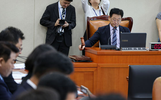 국회 기후에너지환경노동위원회 전체회의