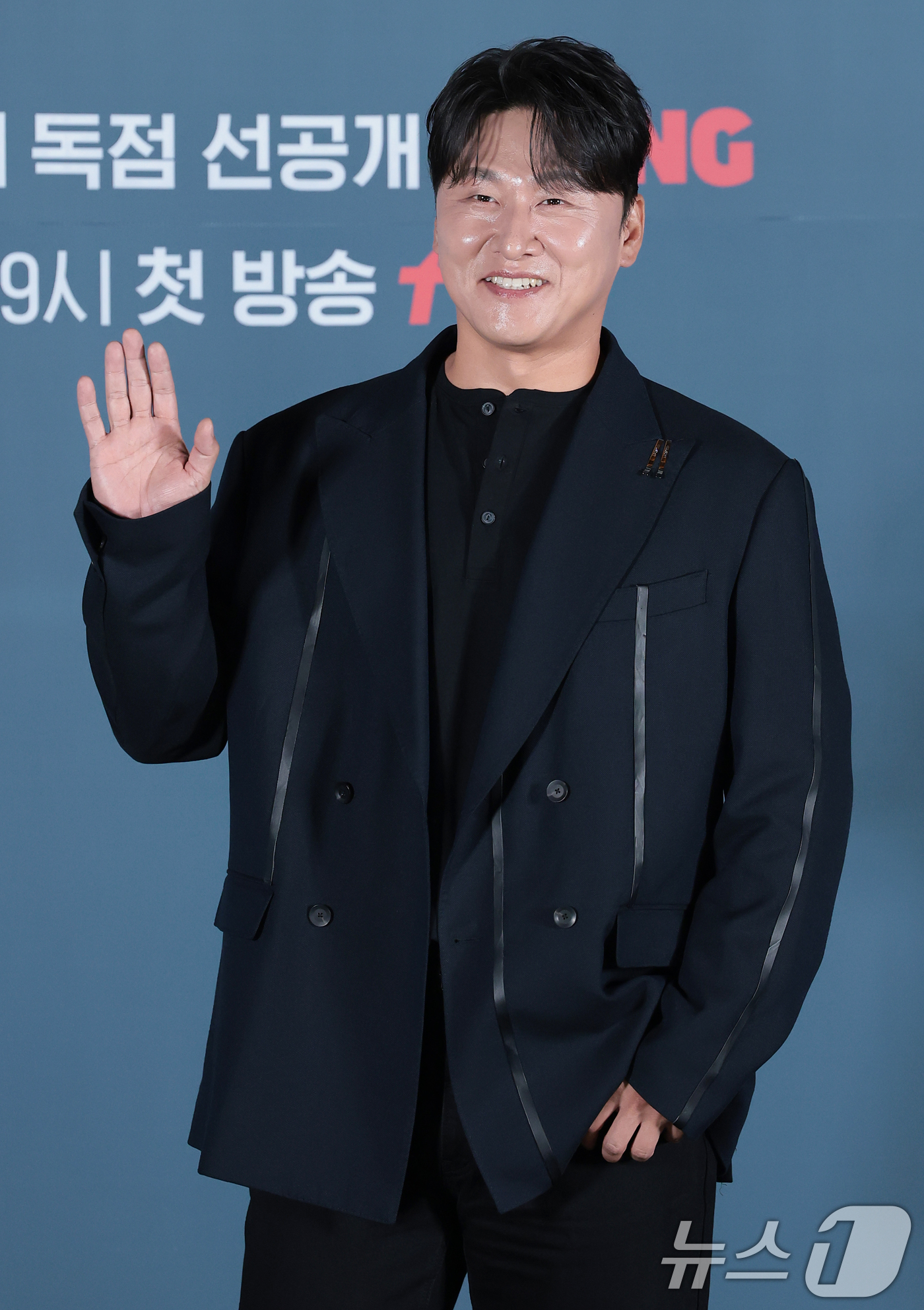 (서울=뉴스1) 권현진 기자 = 배우 오대환이 8일 서울 용산구 CGV 용산아이파크몰에서 열린 티빙 오리지널 ‘로또 1등도 출근합니다’(감독 윤영빈) 제작발표회에 참석해 포즈를 …