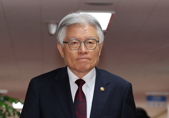 자살위험 공무원 즉시 업무중단·휴식…정부, 고위험직군 보호 강화