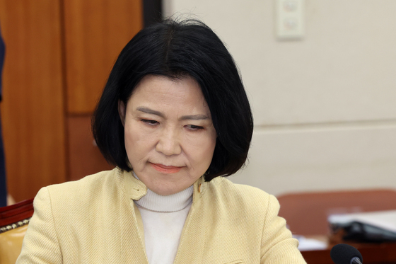 과방위 전체회의 자리한 이진숙 의원
