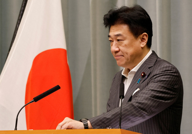 日, 中의 반도체핵심소재 반덤핑 제재에 "강력 항의…철회 요구"