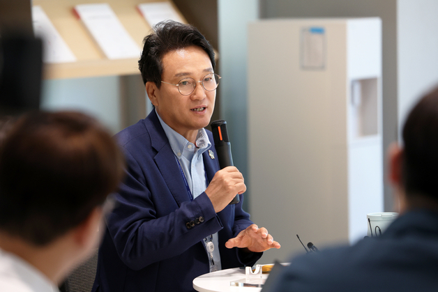 학교·지역 '벽' 깨기…안민석 "관심있는 지자체와는 뜨거운 연애"
