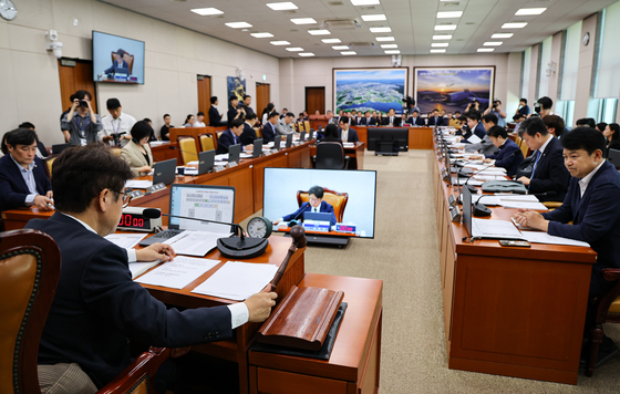 계속 오르는 서울 집값 국감 도마…규제·공급대책 실효성 따진다