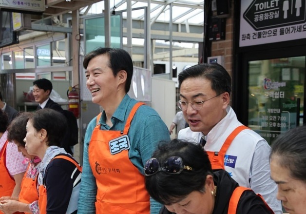 신장식 "뾰족한 수 없으면 뭉툭한 수라도"…평택 통복시장서 '민생 행보'